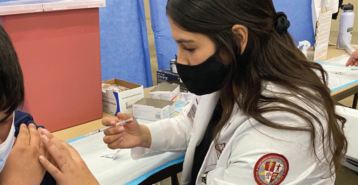CHSU-COM Volunteers Nearly 500 Hours Giving COVID Vaccines